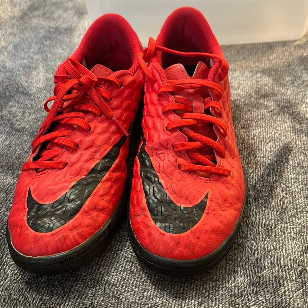 Size 9 Nike